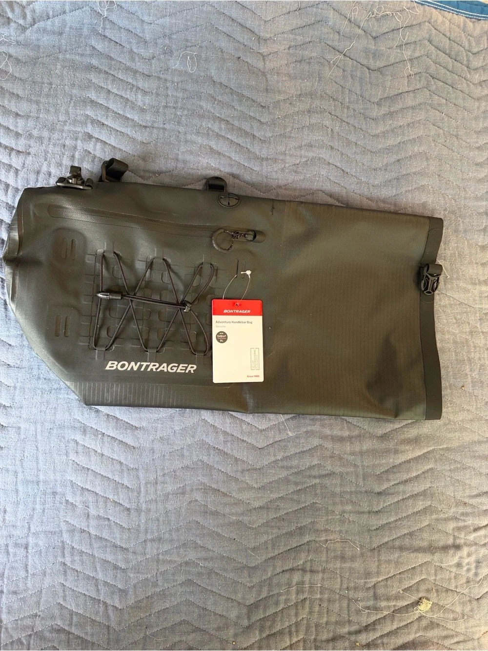New with Tags Bontrager Adventure handlebar bags 9L Roll-Top Duffel Bag NEW